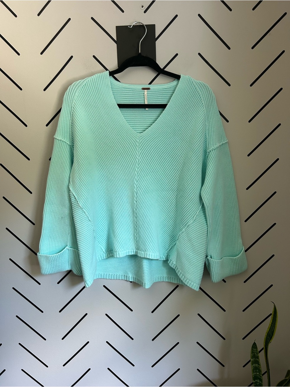 Free People La Brea V-Neck Sweater mint green - Picture 3 of 7